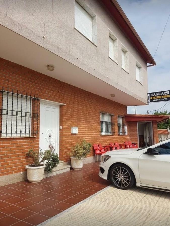 Pension Paxaro Negro Sanxenxo Buitenkant foto